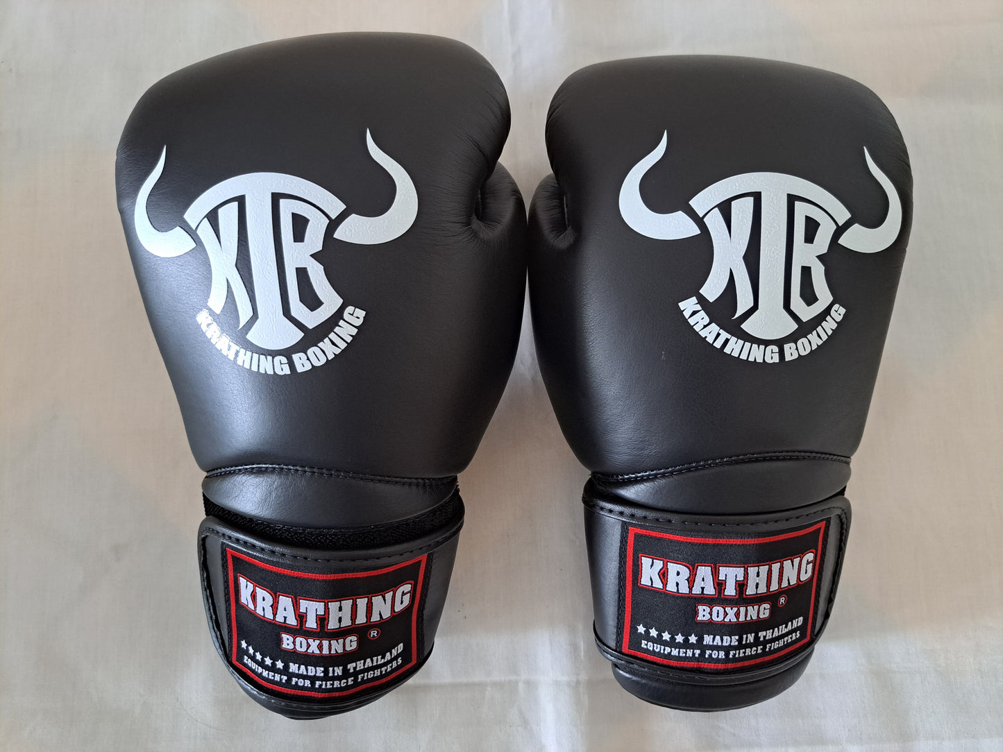 Krathing Thai Boxing Gloves - Leather - Black