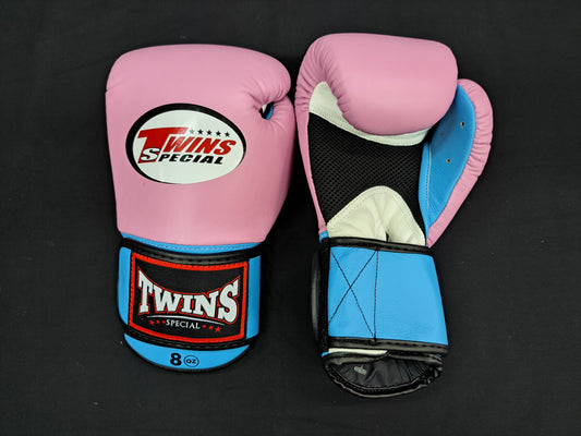 Twins Special "King" style thai boxing gloves