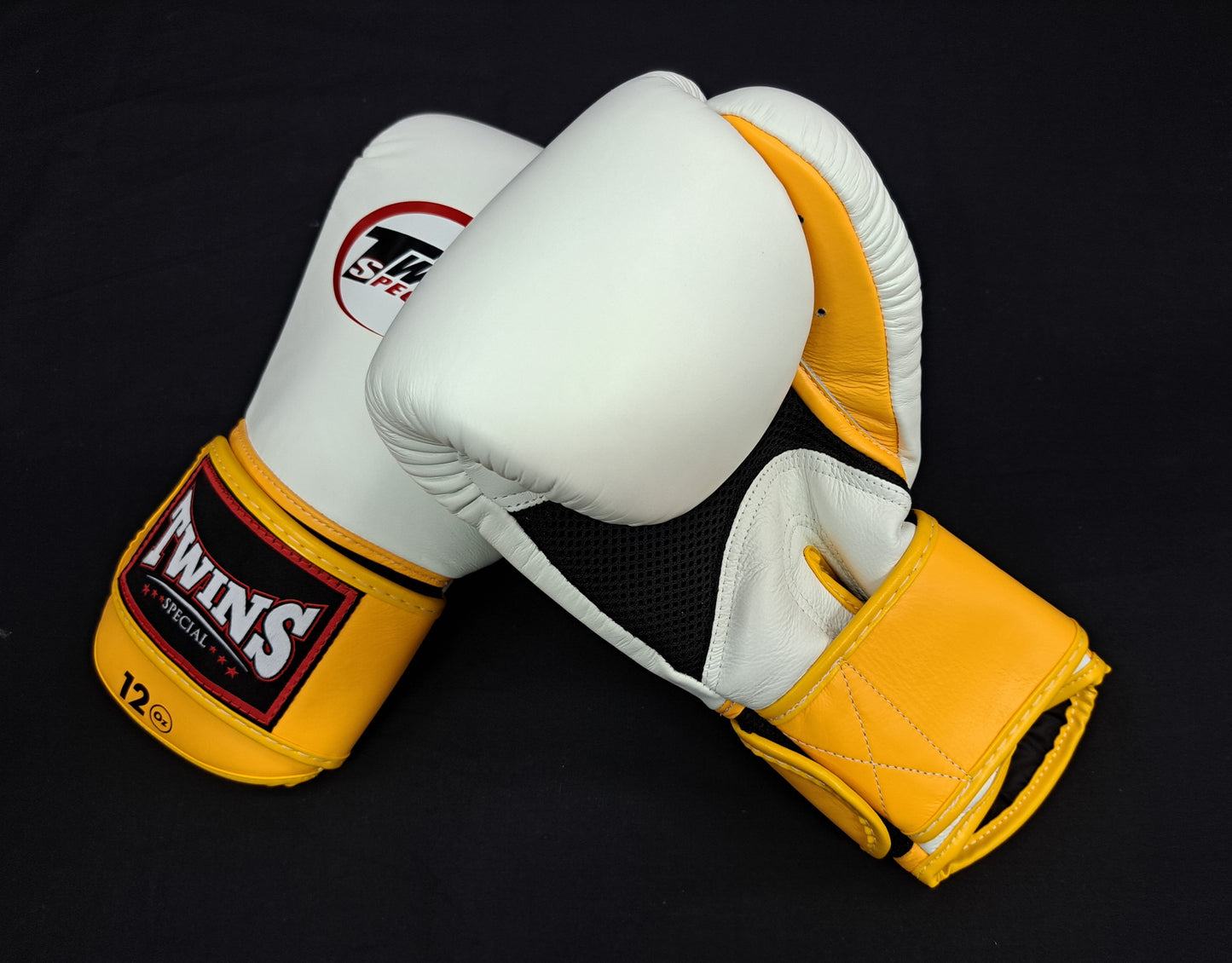 Twins Special "King"style thai boxing gloves