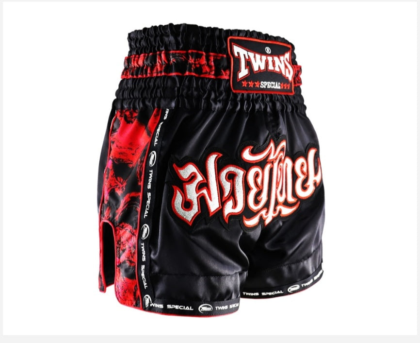 Twins Muay Thai Shorts - Skull
